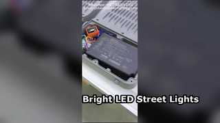 Lampione stradale a LED da 50W 4000K impermeabile IP65 con 5 anni di garanzia.