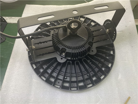 comprare Efficienza 120 lumen/watt UFO High Bay Light 100W 150W 200W Led High Bay Usato in fabbrica online manufacture