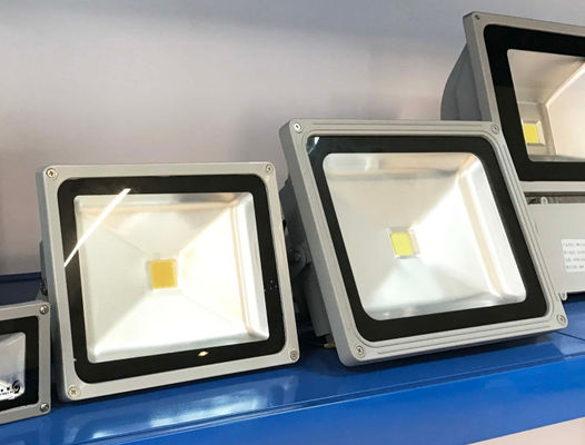 10W - 200W raffreddano le luci di inondazione all'aperto bianche del LED